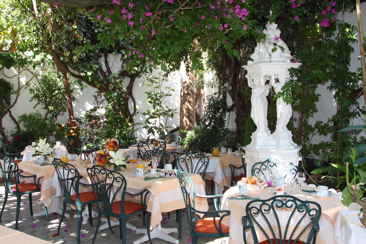 فندق Le Magnolia كالفي المظهر الخارجي الصورة